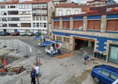 petit marché aux poissons à Berméo